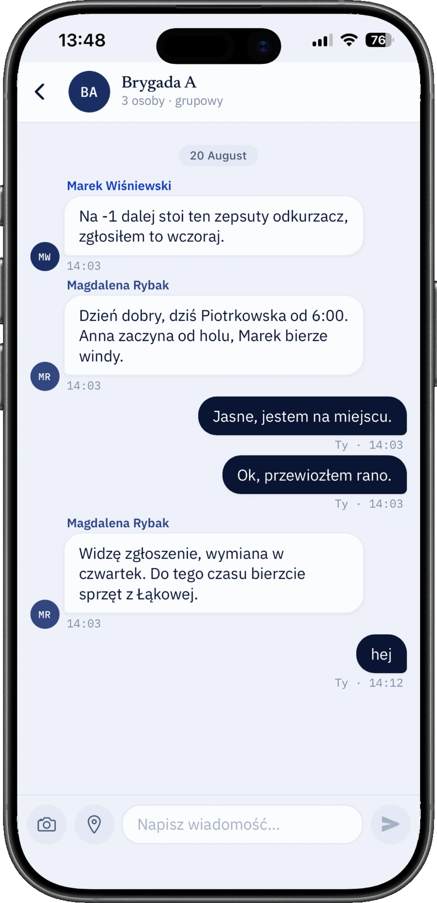 Czat z brygadą i koordynatorem — historia zostaje w firmie