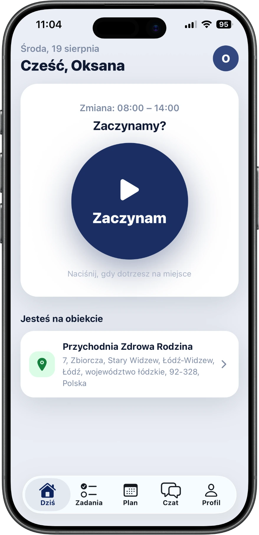Na miejscu aplikacja sama rozpoznaje obiekt — nikt nic nie wybiera
